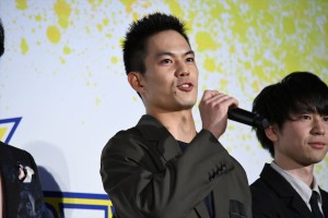 映画『チア男子!!』初日舞台挨拶に登壇した菅原健