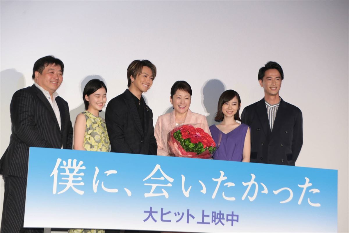 TAKAHIRO、松坂慶子をエスコートし笑顔「ジェントルマンなんで」