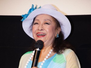 冨士眞奈美、映画『ばあばは、だいじょうぶ』舞台挨拶に登場