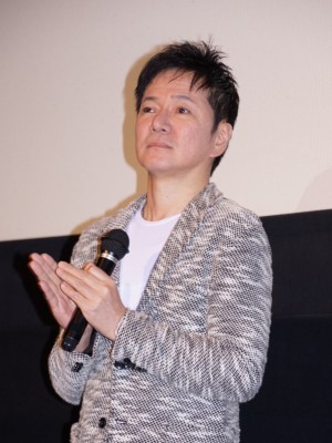 ジャッキー・ウー監督、映画『ばあばは、だいじょうぶ』舞台挨拶に登場