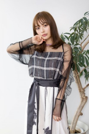 『向かいのバズる家族』主演の内田理央にインタビュー