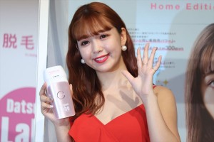 「脱毛ラボ・ホームエディション」及び「ビックカメラ期間限定ブース」お披露目会に登場した藤田ニコル