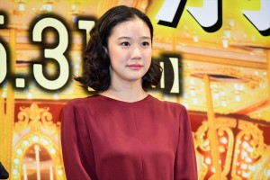 『長いお別れ』キャスト舞台挨拶付きプレミア試写会に登場した蒼井優