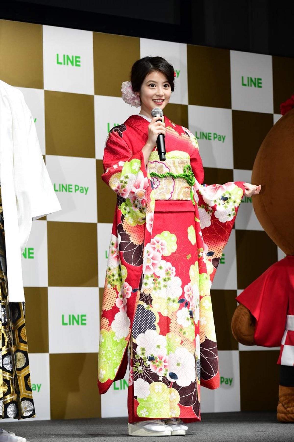 今田美桜、初夏の振り袖姿に「かわいい」「キレイ」と絶賛の声