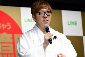 「LINE・LINE Pay 記者発表会」に登場したHIKAKIN