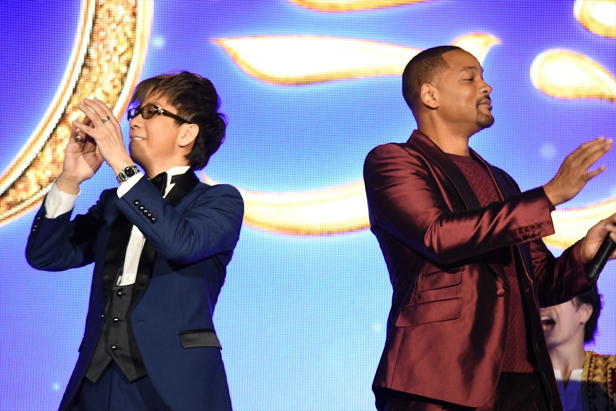 ウィル・スミス『アラジン』ひっさげ来日　中村倫也とノリノリダンス披露 　