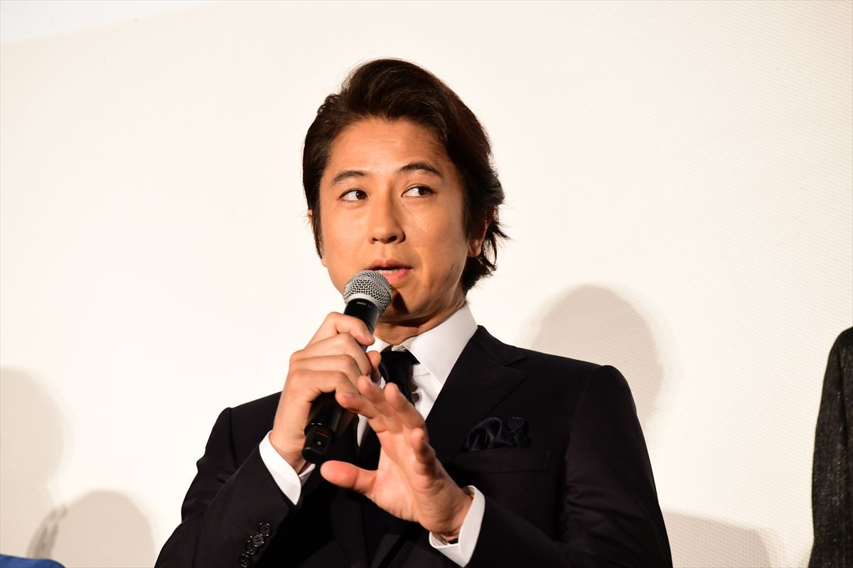松坂桃李、自身のヒーローは父親「磐音みたいに、ものすごくおっとり」