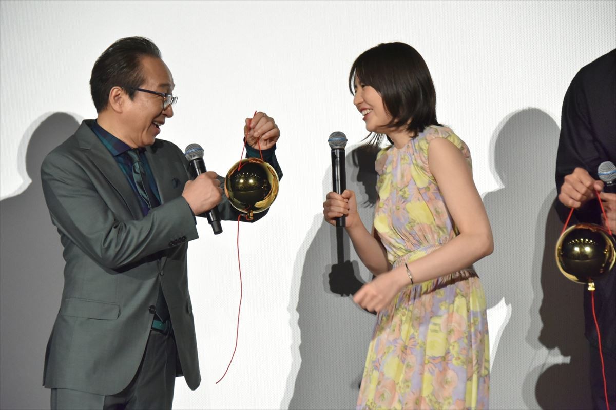 長澤まさみ、“シンデレラおじさん”に対抗意識？「私もシンデレラ」
