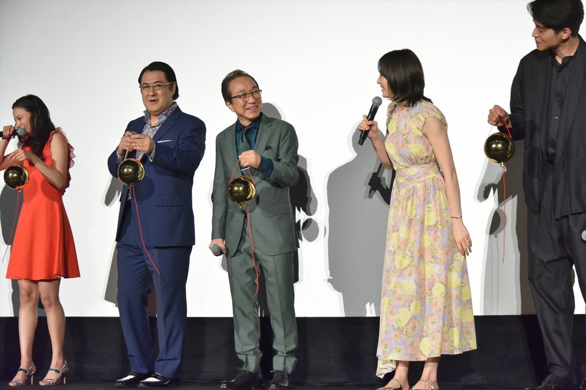 長澤まさみ、“シンデレラおじさん”に対抗意識？「私もシンデレラ」