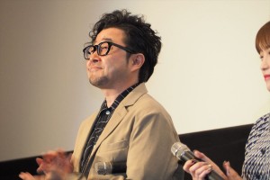 『泣くな赤鬼』完成披露試写会に登場した兼重淳監督