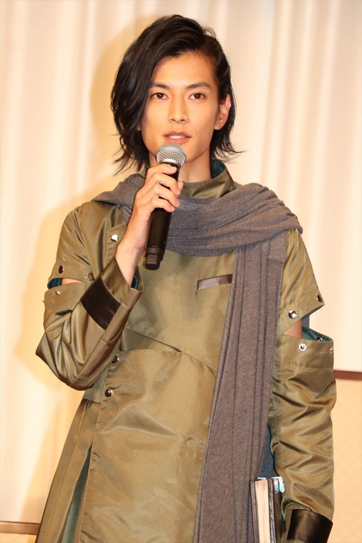 仮面ライダーファンのISSA、劇場版への出演に「涙が出ました」