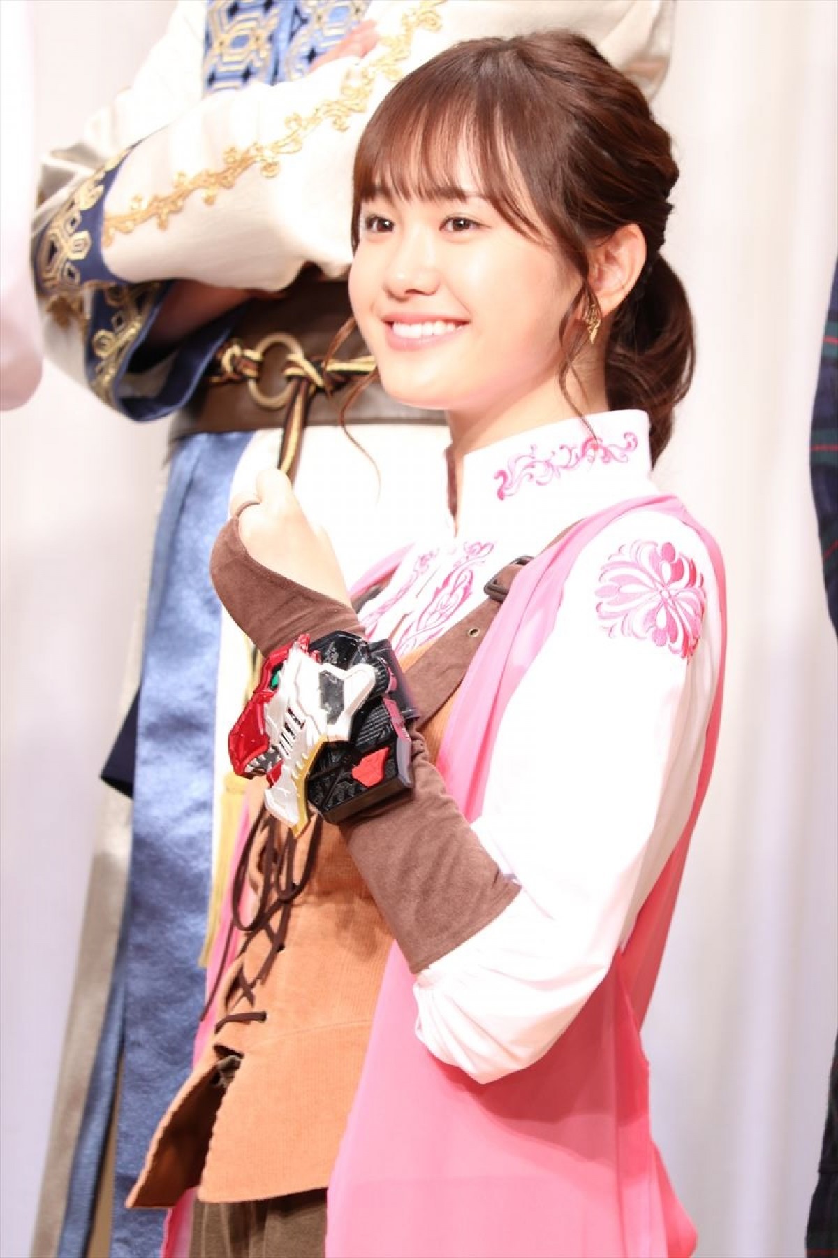 仮面ライダーファンのISSA、劇場版への出演に「涙が出ました」