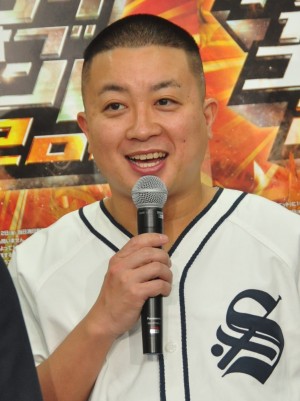 チョコレートプラネット松尾駿、『キングオブコント2019』大会開催決定会見に登場