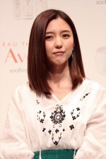 真野恵里菜、「Avene アンバサダー就任発表会」に出席