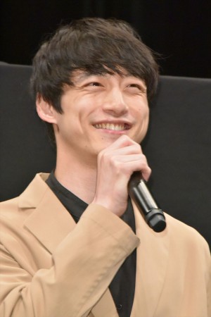 映画『劇場版 ファイナルファンタジーXIV 光のお父さん』完成披露試写会に登場した坂口健太郎