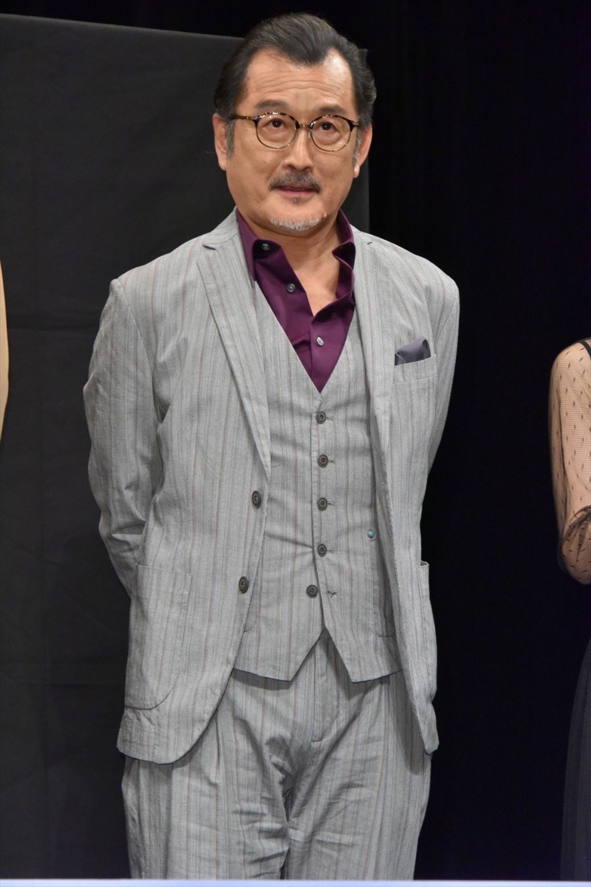 坂口健太郎、筋トレに熱中　吉田鋼太郎も胸筋絶賛「スッゴい」