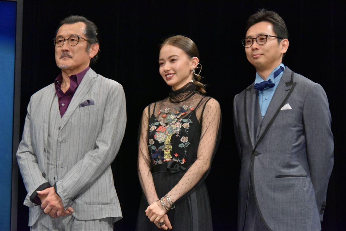 坂口健太郎、筋トレに熱中　吉田鋼太郎も胸筋絶賛「スッゴい」