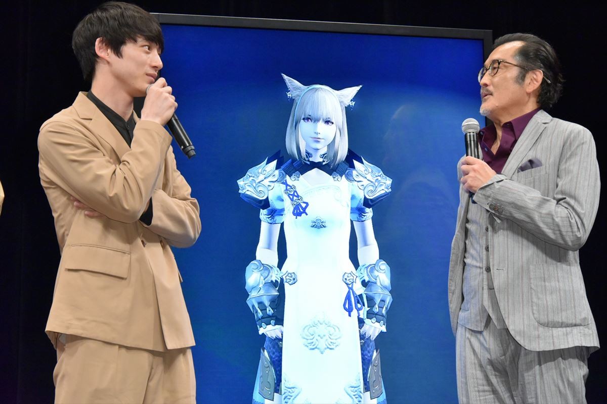 坂口健太郎、筋トレに熱中　吉田鋼太郎も胸筋絶賛「スッゴい」