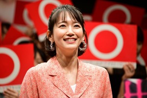 映画『パラレルワールド・ラブストーリー』公開直前イベントに登場した吉岡里帆