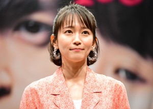 映画『パラレルワールド・ラブストーリー』公開直前イベントに登場した吉岡里帆