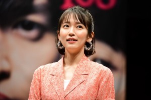 映画『パラレルワールド・ラブストーリー』公開直前イベントに登場した吉岡里帆