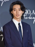 「GIORGIO ARMANI 2020 CRUISE COLLECTION SHOW」に来場した山崎賢人