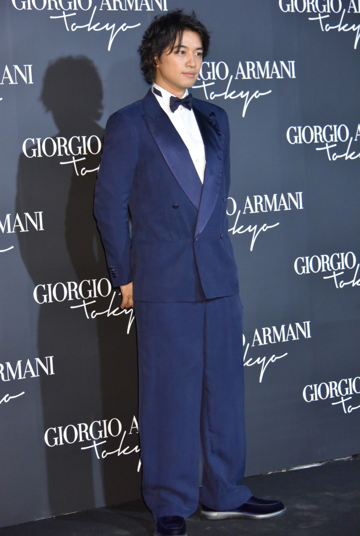 「アルマーニ」ファッションショーに西島秀俊、山崎賢人、ユマ・サーマン、剛力彩芽ら来場