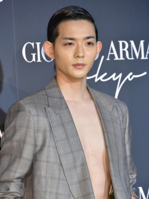 「GIORGIO ARMANI 2020 CRUISE COLLECTION SHOW」に来場した竜星涼