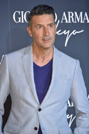 「GIORGIO ARMANI 2020 CRUISE COLLECTION SHOW」に来場したパンツェッタ・ジローラモ