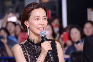 『ゴジラ　キング・オブ・モンスターズ』ゴジラカーペットイベントに登場した木村佳乃