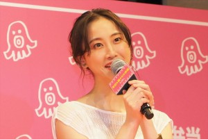 映画『今日も嫌がらせ弁当』完成披露イベントに登場した松井玲奈