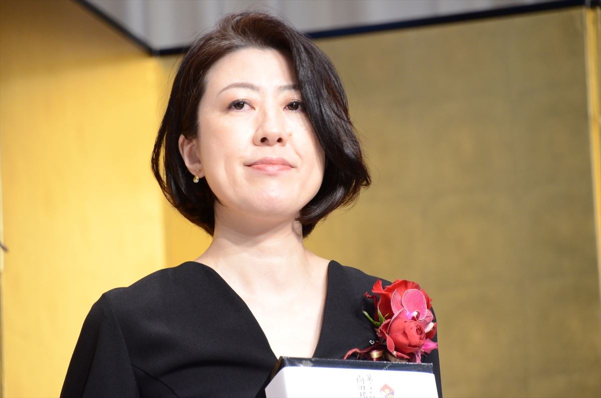 新垣結衣、『けもなれ』受賞の脚本家・野木亜紀子を祝福「これからもいっぱい書いて」
