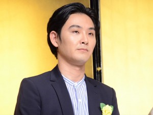 第37回（2018年度）向田邦子賞贈賞式に出席した松田龍平