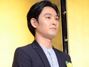 第37回（2018年度）向田邦子賞贈賞式に出席した松田龍平