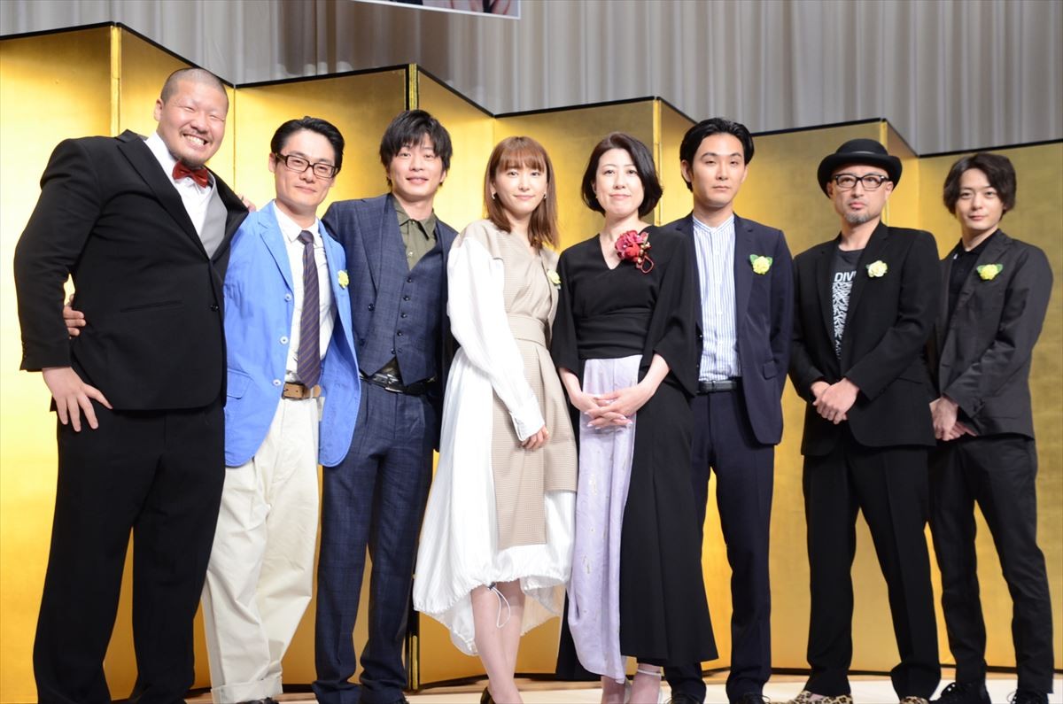 新垣結衣、『けもなれ』受賞の脚本家・野木亜紀子を祝福「これからもいっぱい書いて」