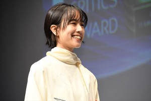 「第28回日本映画批評家大賞」授賞式、主演女優賞を受賞した石橋静河