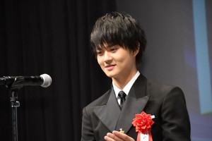 「第28回日本映画批評家大賞」授賞式、新人男優賞を受賞した佐野勇斗