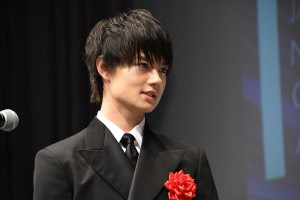 「第28回日本映画批評家大賞」授賞式、新人男優賞を受賞した佐野勇斗