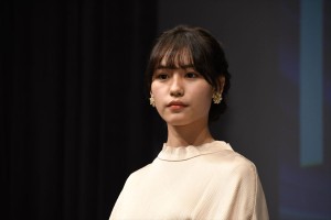 「第28回日本映画批評家大賞」授賞式、新人女優賞を受賞した南沙良