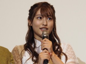 森高愛、映画『ライフ・オン・ザ・ロングボード 2nd Wave』初日舞台挨拶に登場