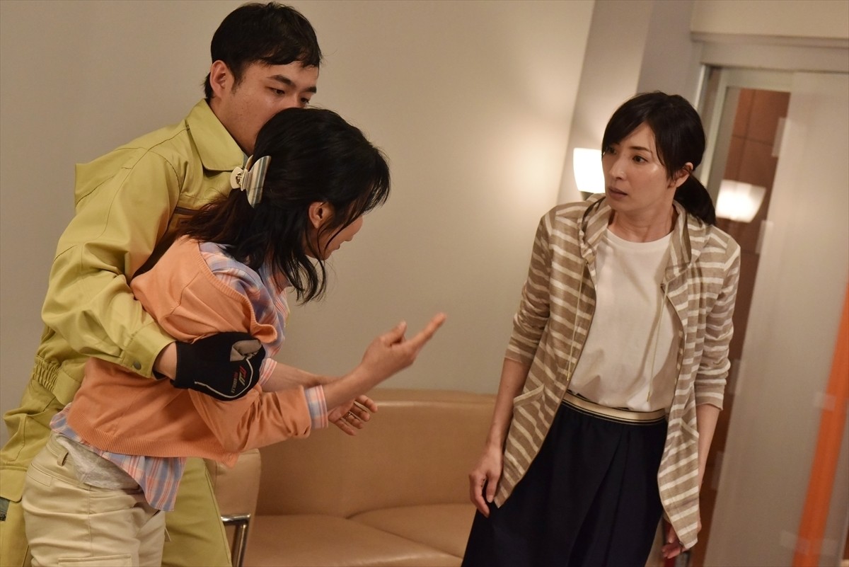 今夜『あなたの番です』、取り調べを受けた原田知世のために田中圭が奮闘