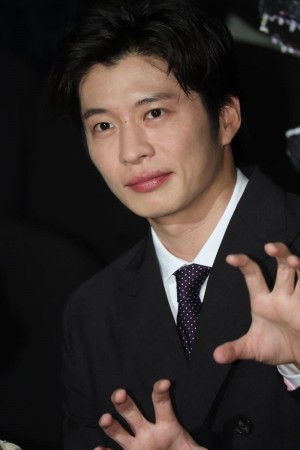 『ゴジラ　キング・オブ・モンスターズ』初日舞台挨拶に登壇した田中圭