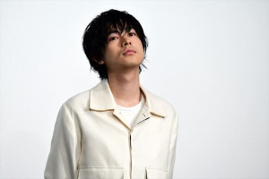 『さよならくちびる』初日舞台挨拶イベントに登場した成田凌