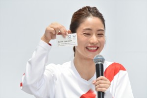 「東京 2020 オリンピック聖火リレー イベント」に登場した石原さとみ