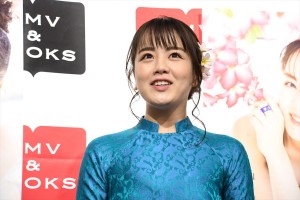 伊原六花、2nd写真集「sáu hoa」会見にて