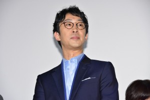 『新聞記者』完成披露上映会に登場した北村有起哉