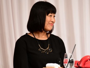 入籍発表会見に登場した山崎静代