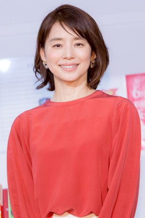 石田ゆり子、『ボーナスBIG』新CM発表会に登場