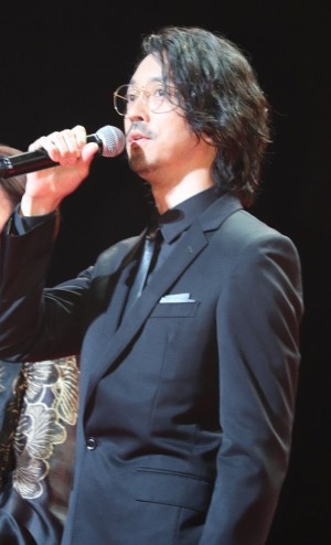 映画『Diner ダイナー』ジャパンプレミアに登場した金子ノブアキ