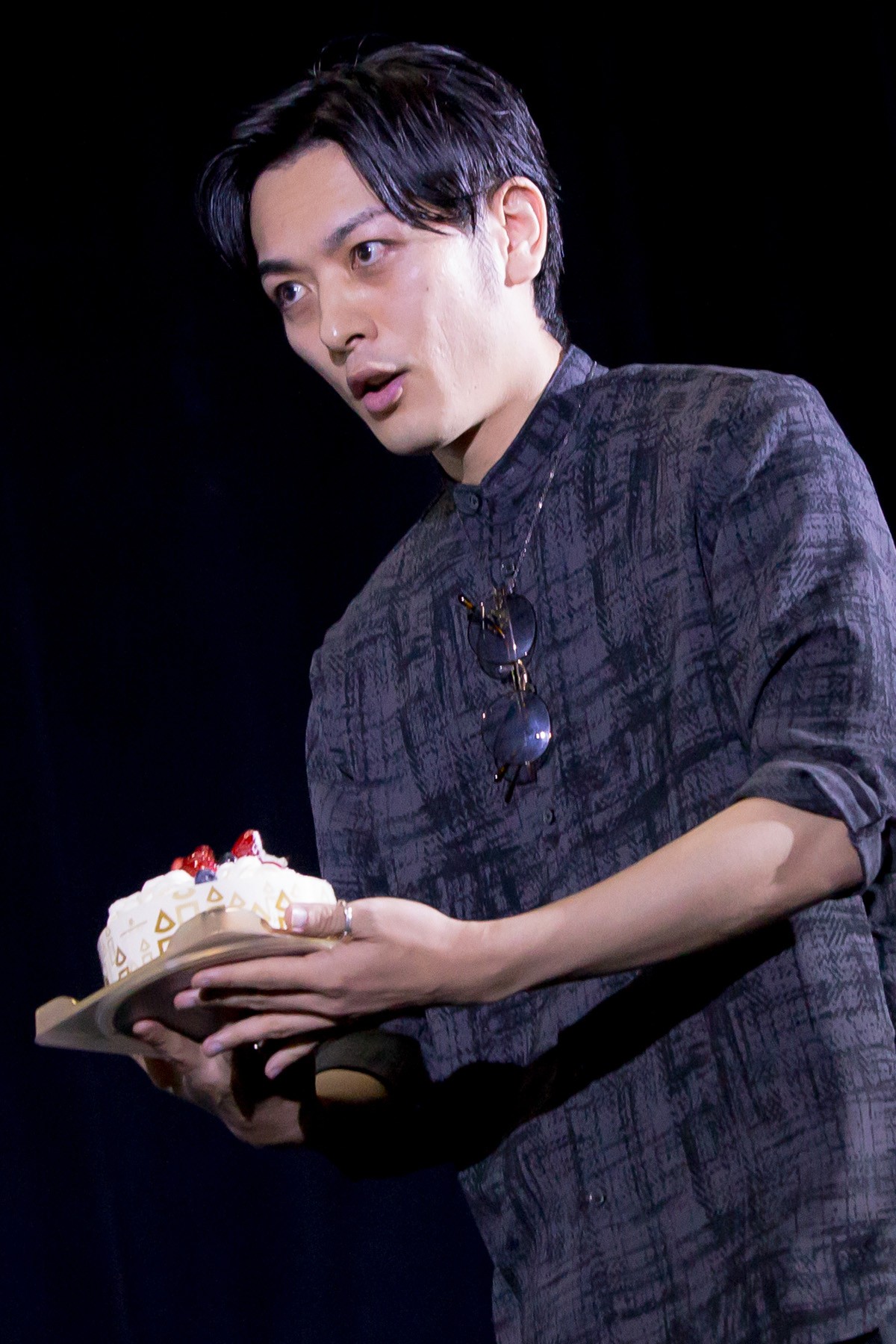 伊原六花、20歳の誕生日をサプライズで祝福され「本当にうれしい」
